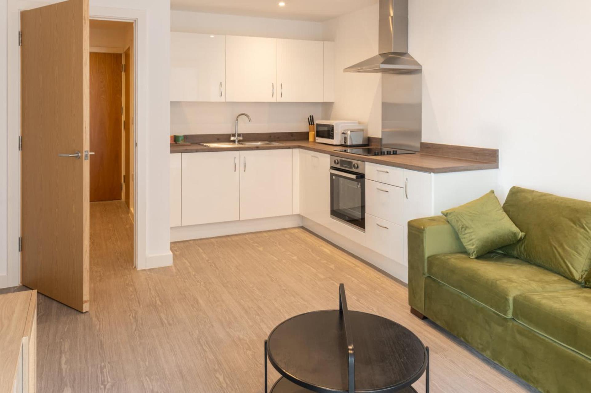 Host & - The Landmark Apartment *